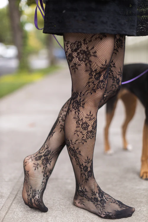 Delicate Floral Lace Net Tights - Image 5