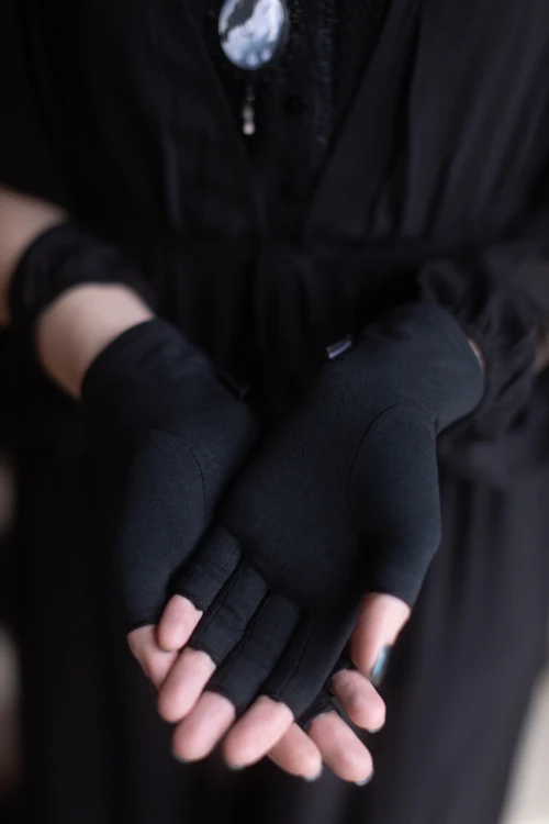 Imak Compression Fingerless Gloves - Image 11