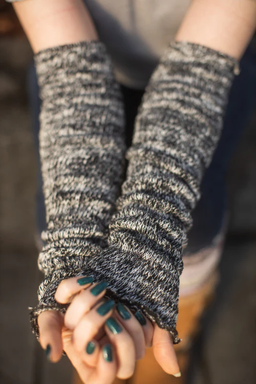 Marled Scrunchable Arm Warmer - Image 4